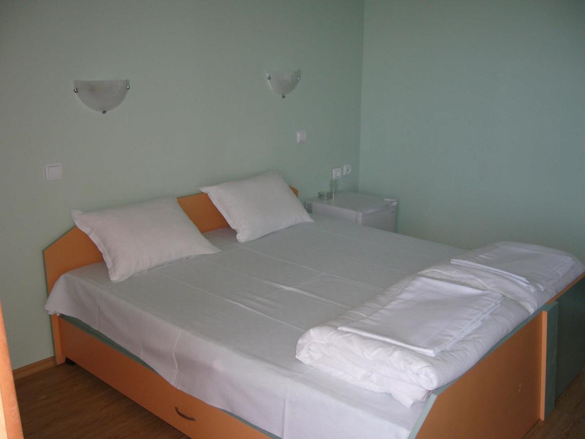 Complex Exotica Hotel Lozenets Exterior photo